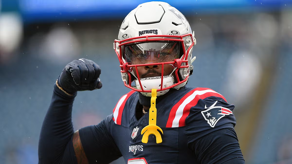 Stefon Diggs of the New England Patriots flexing during warmups ahead of the 2025 Monday Night Football matchup.