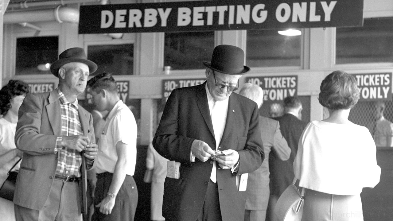 Kentucky Derby Betting Strategy: Fixed Odds vs. Pari-Mutuel - Lock In Early at BUSR